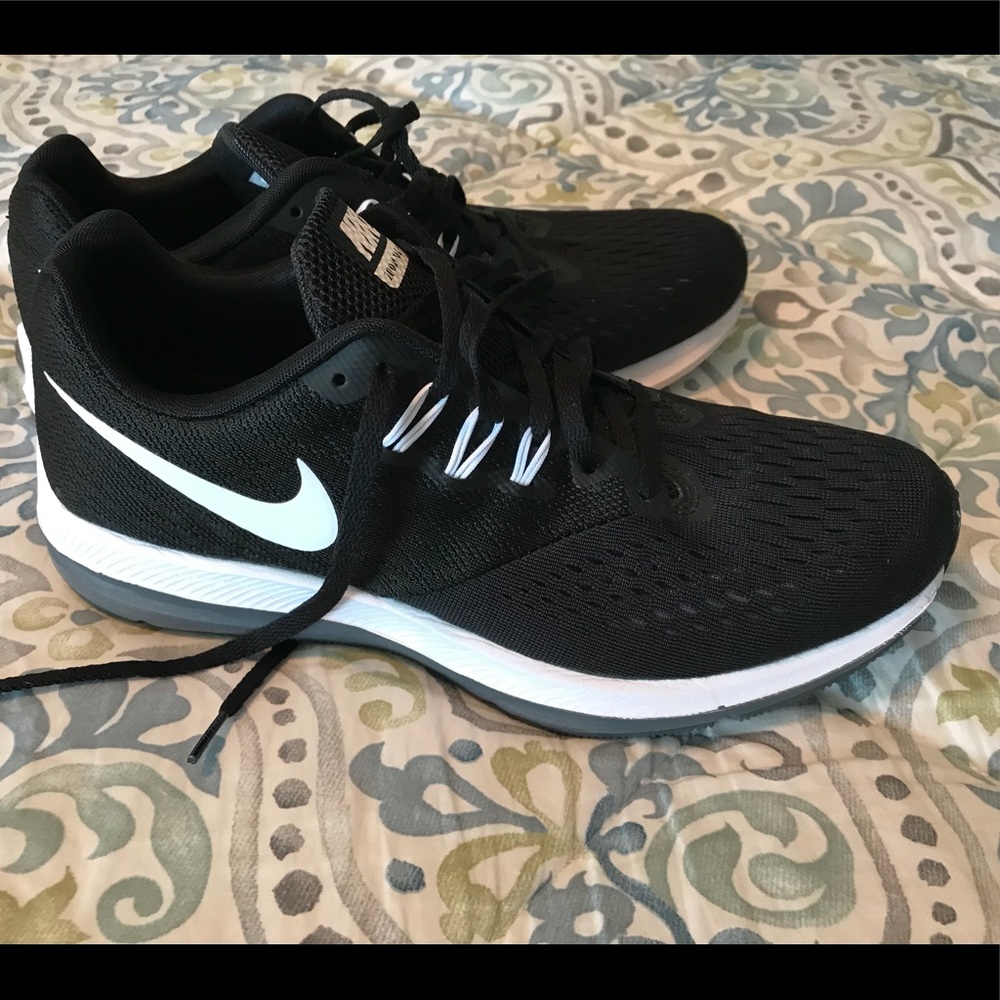 Nike Zoom Winflo 4 size 9.5